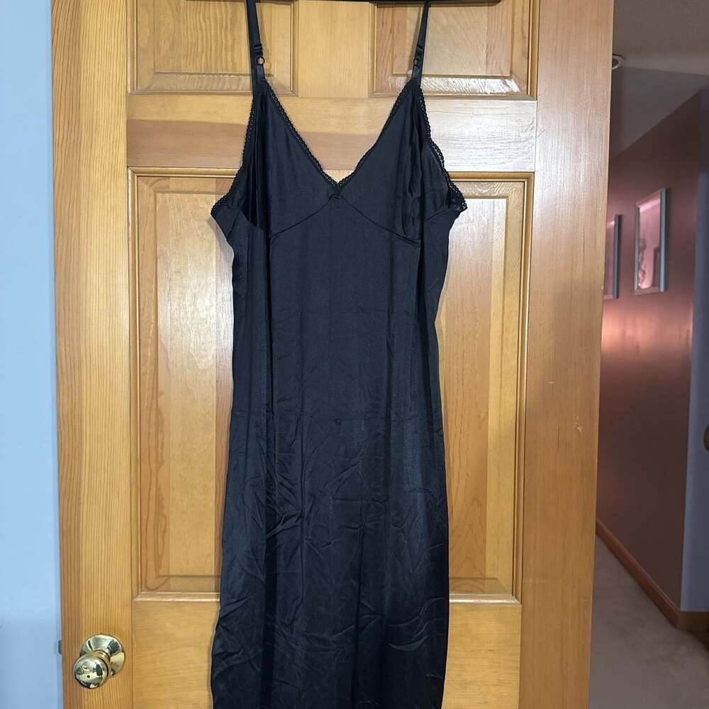 Vintage Jenelle of‎ California Black Lace Trim Long Nightgown
